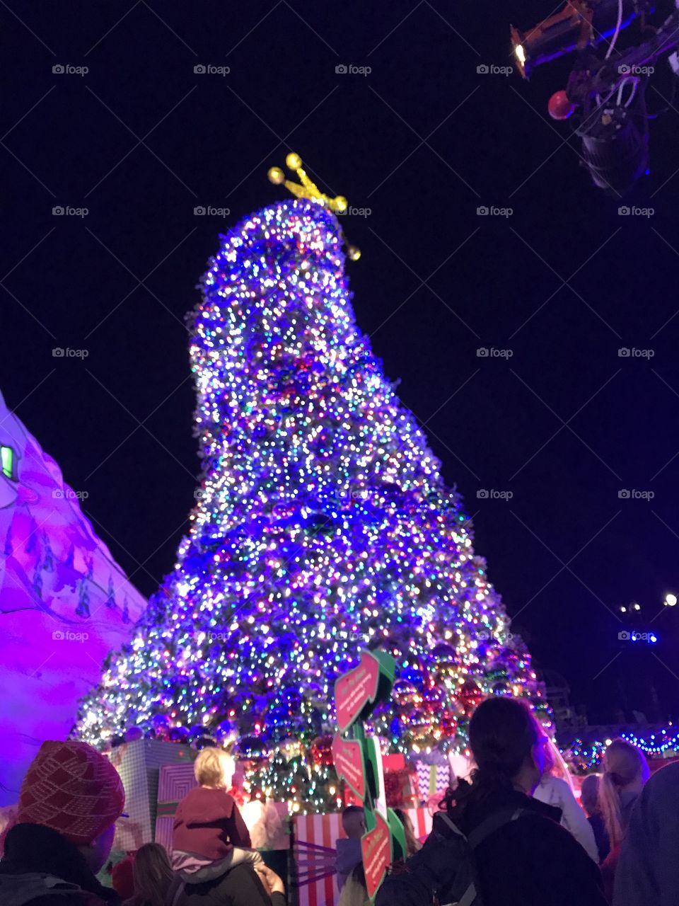 The Grinch Christmas Tree - Universal Studios CA