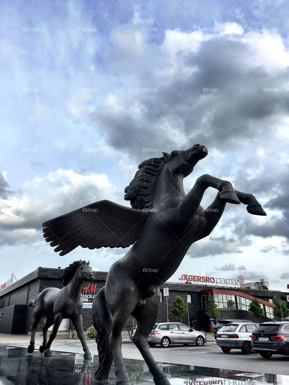 Horses monument 