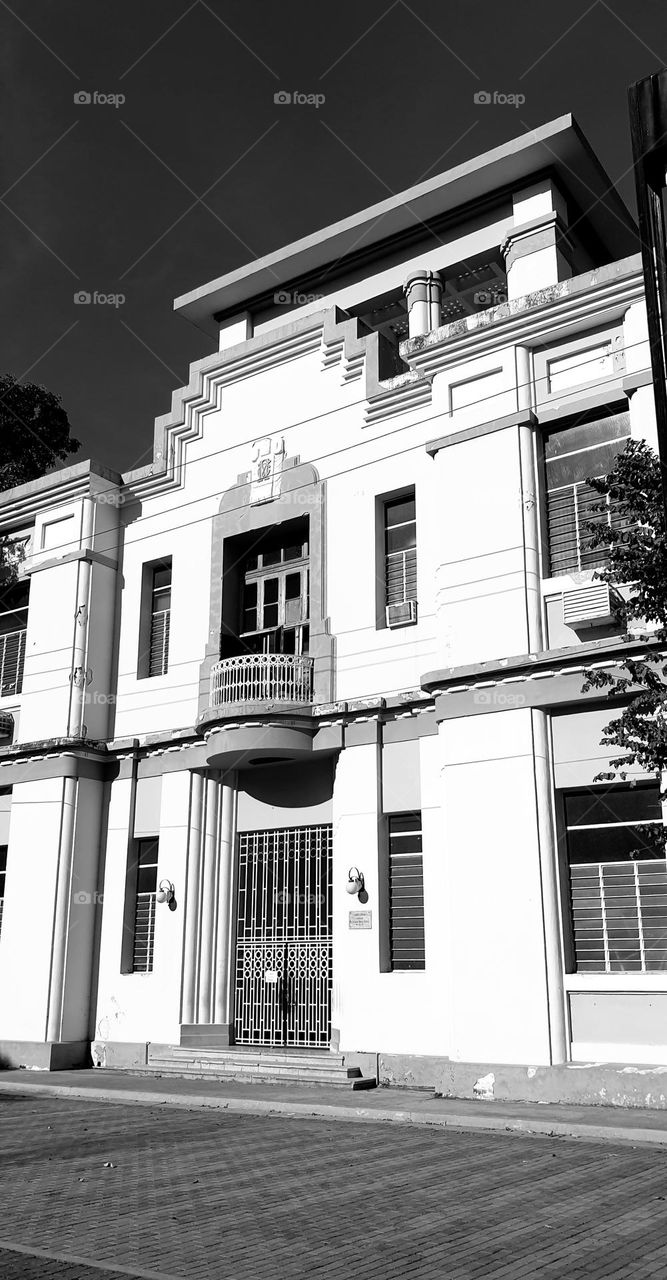 Civil Hospital building in the center of Maracay, architecture and design