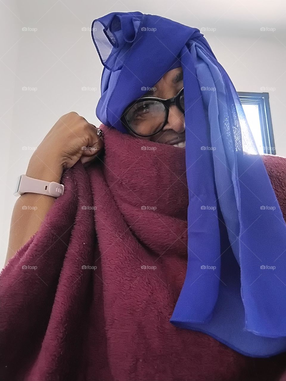 Vinho roxo,  é uma  tonalidade geralmente inclinada para um tom bordô ou marrom, o roxo abrange uma maior variedade de tons, incluindo tons mais claros, como lilás e tons  mais escuros, como violeta