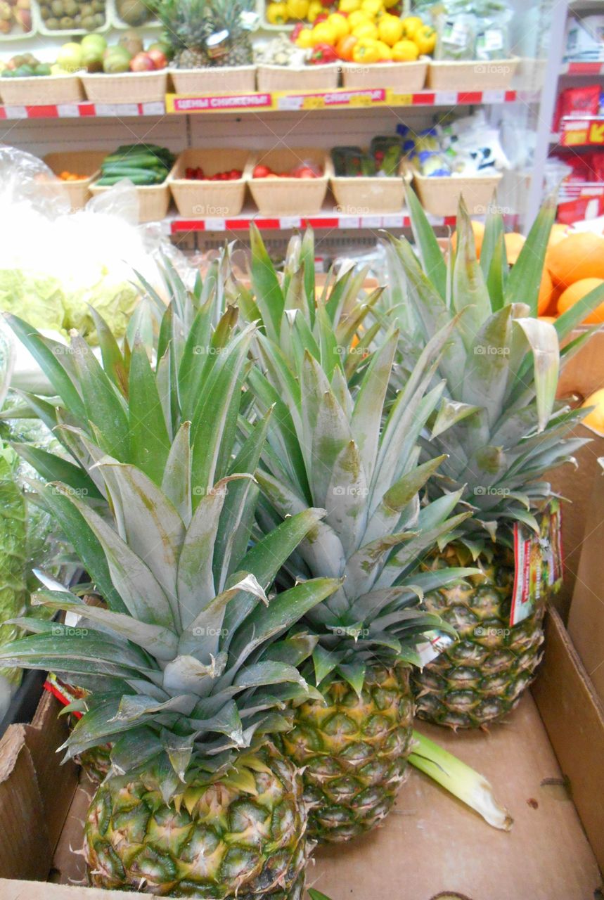 Pineapple, Food, No Person, Market, Fruit