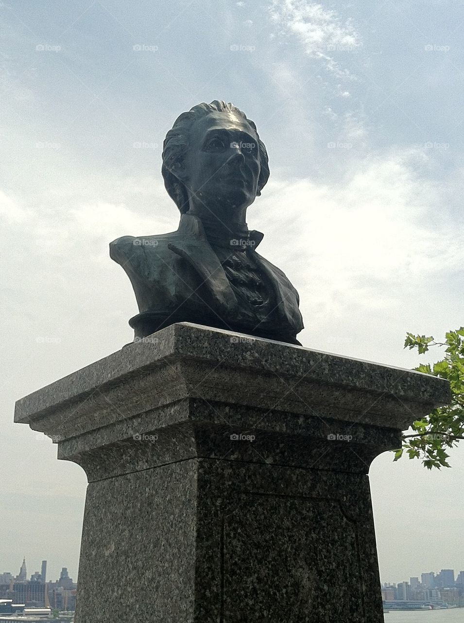 Bust of Hamilton from Aaron burr duel