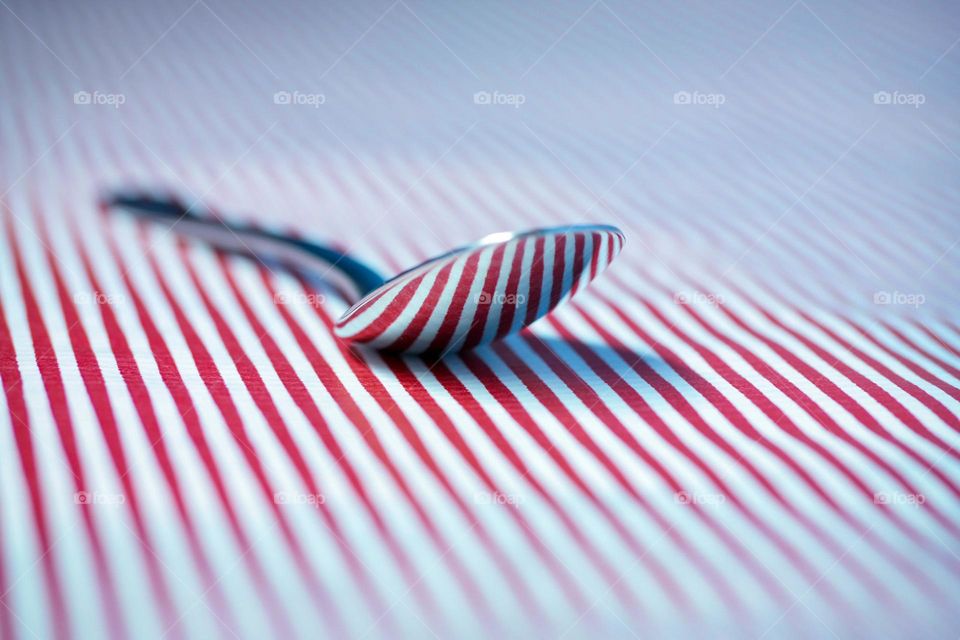 White and red stripes