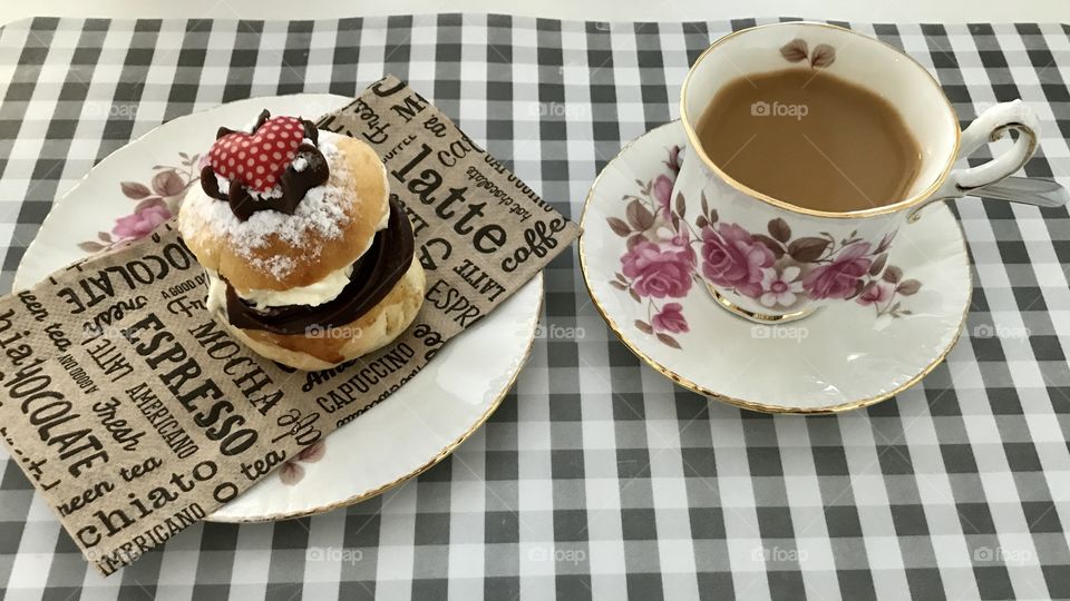 Coffee and sweet cream bun