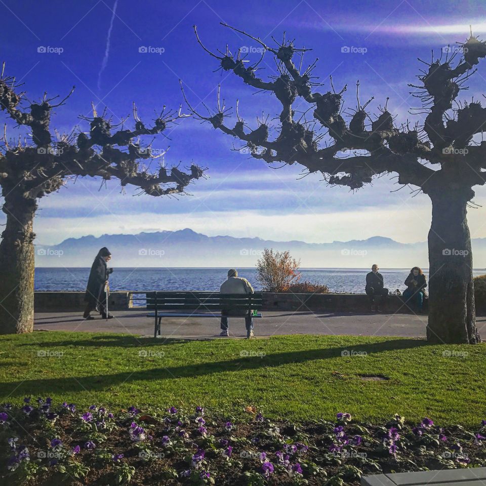 magnification love travel Switzerland Lausanne