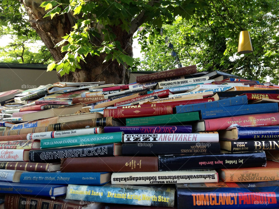 malmö colors books tree by cabday