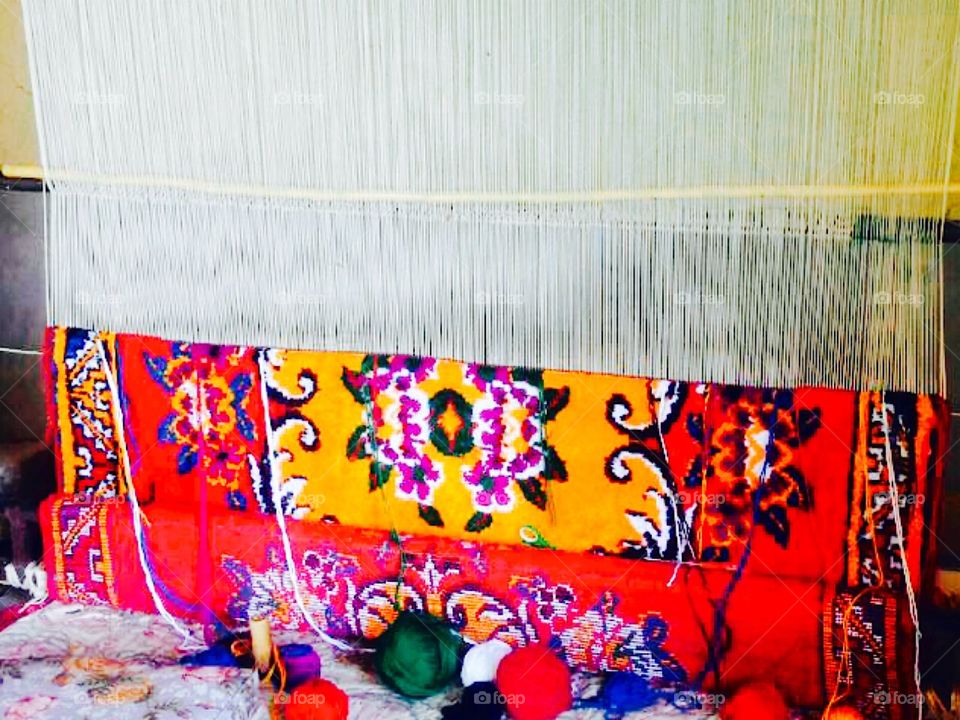 traditional carpet beautiful colors 