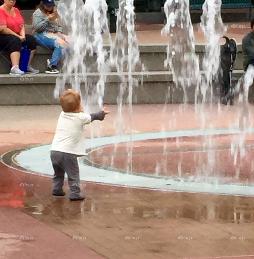 Super Fun in the Fountain 