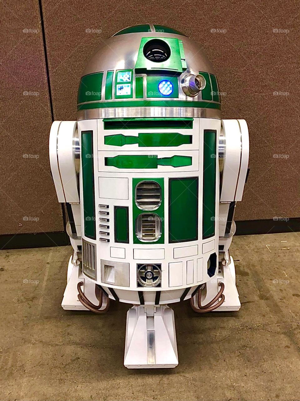 Green R2-D2