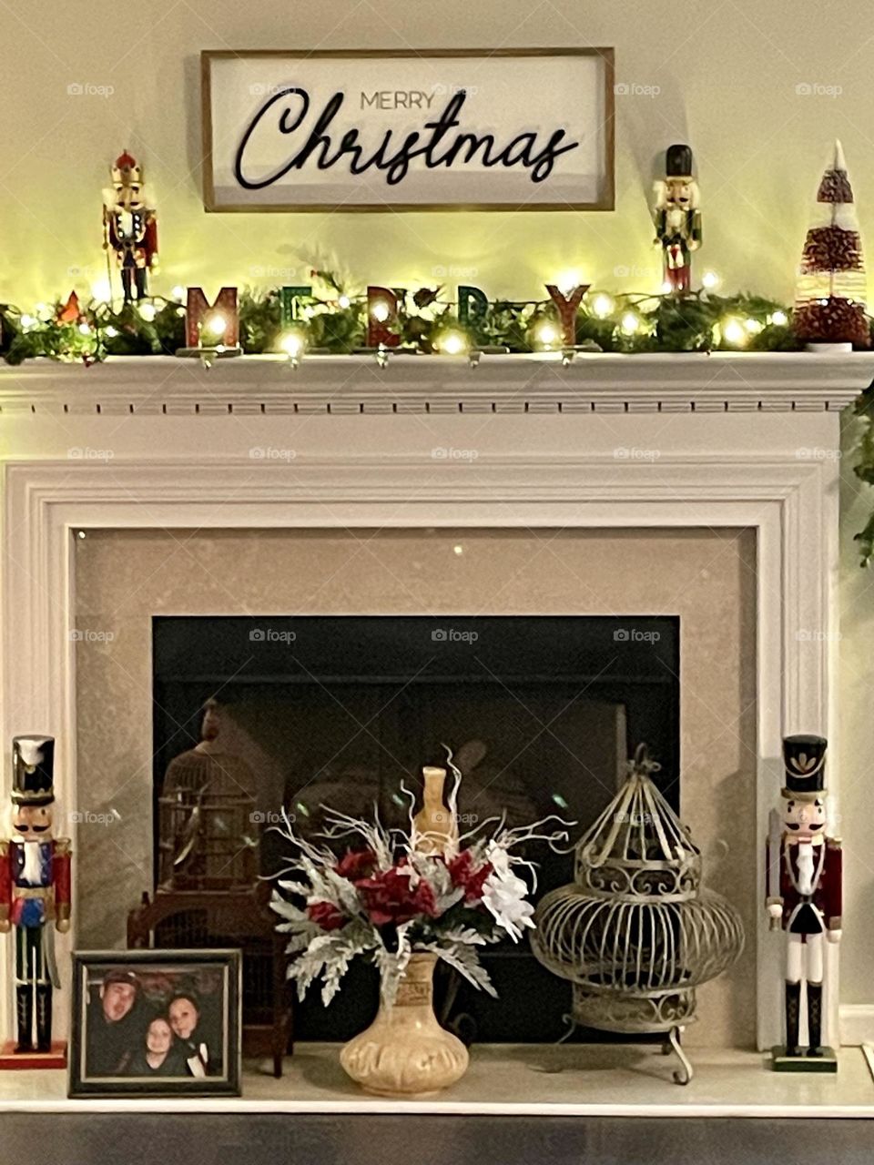 Decorations on mantle 