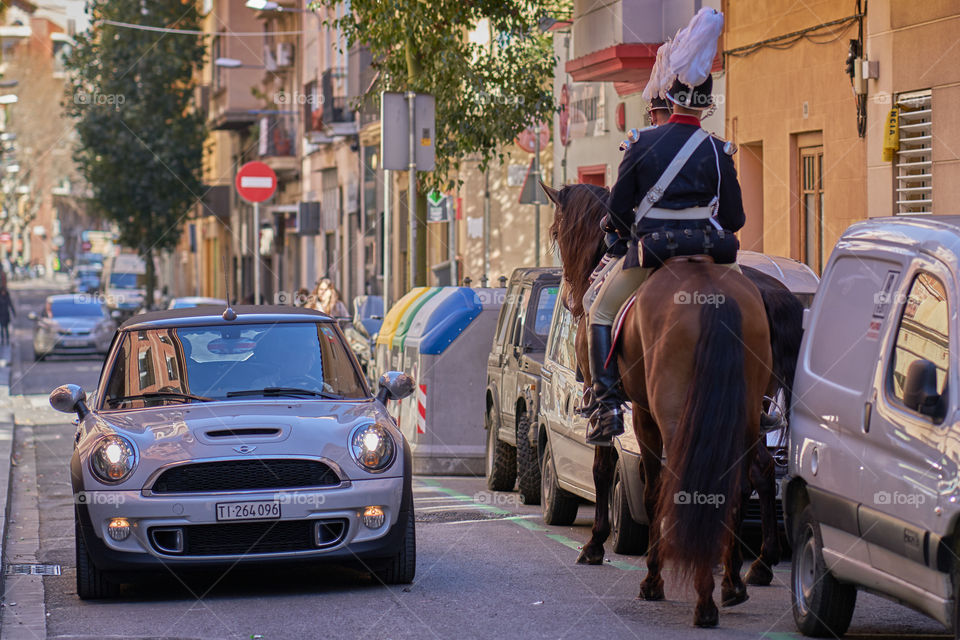 Coche y caballo