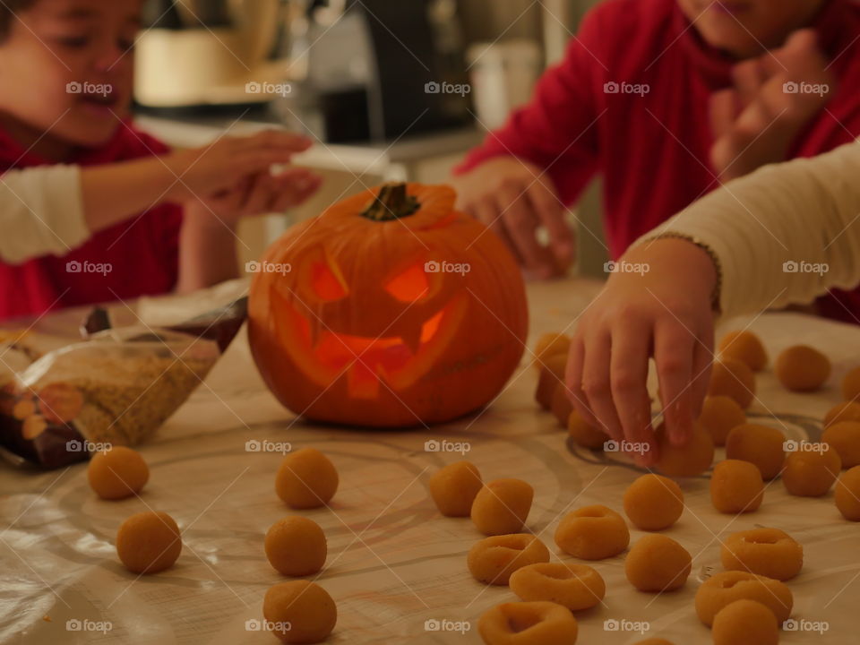 halloween hands cooking