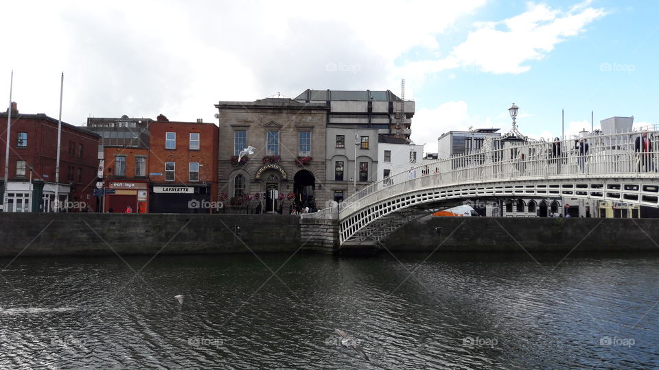 Ha' penny bridge (Dublin)