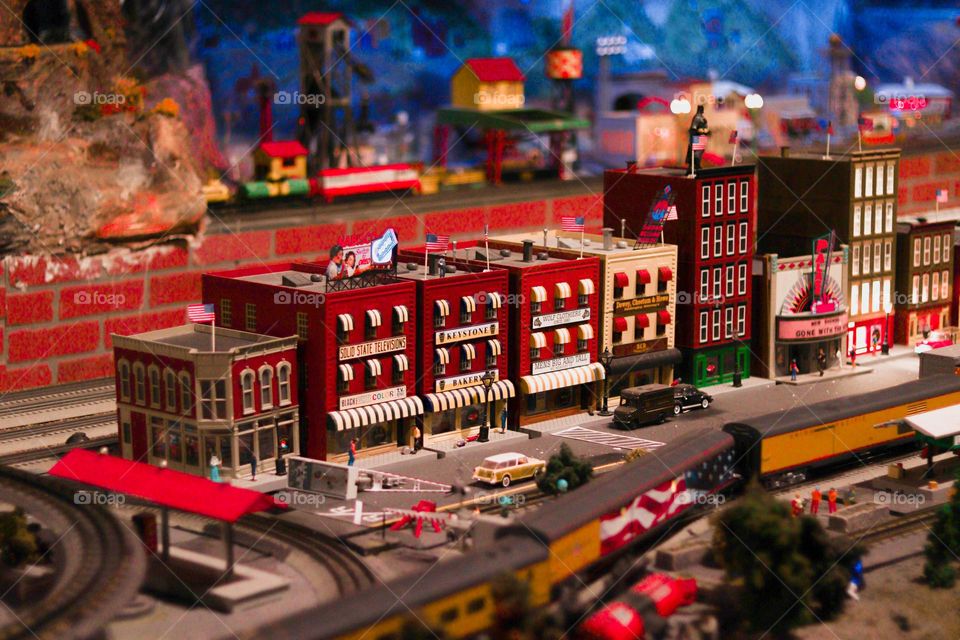 Model train at Crown Center