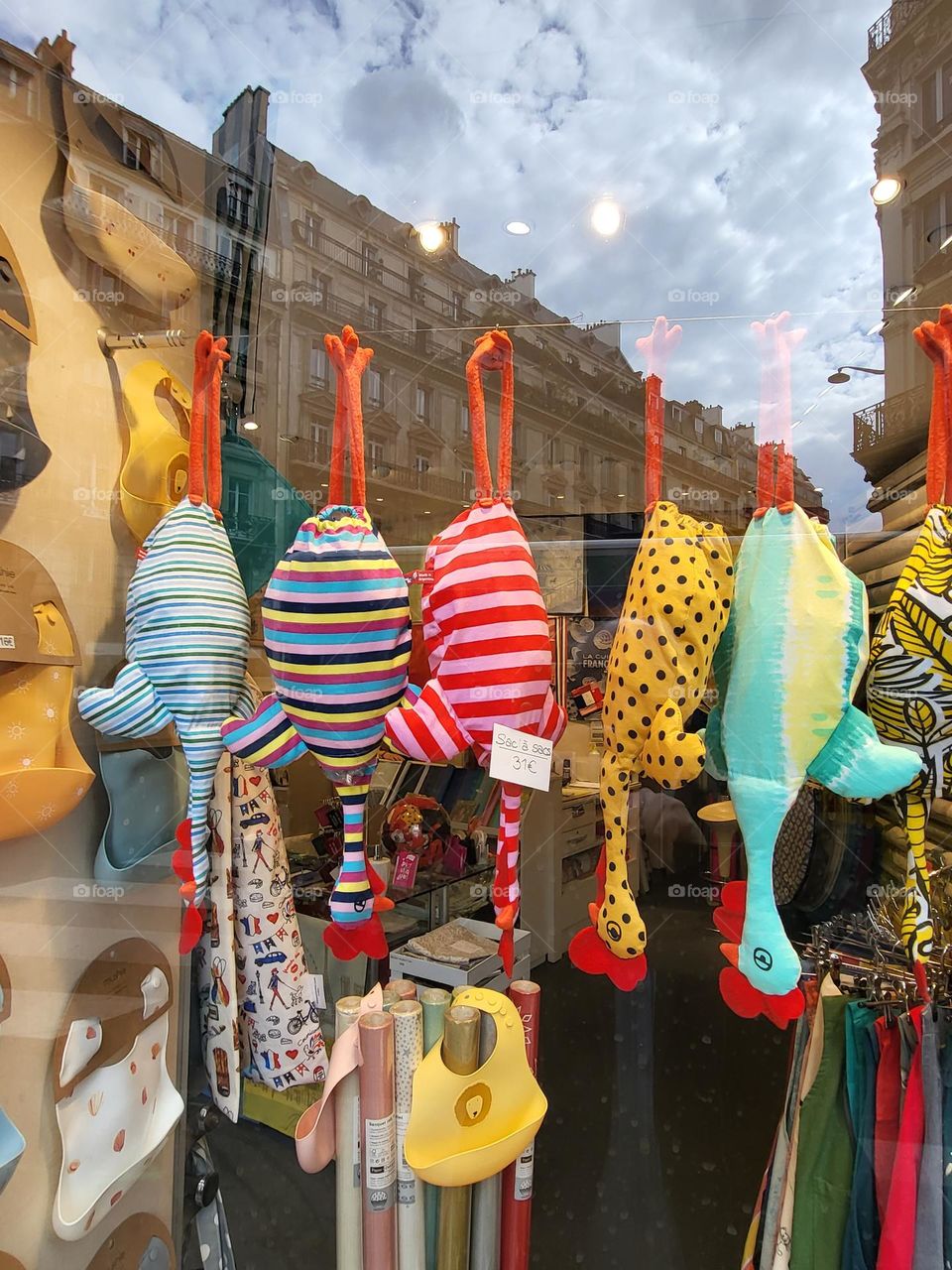 hanging chiliens in Paris