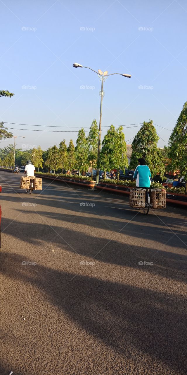 bycycleman in the morning