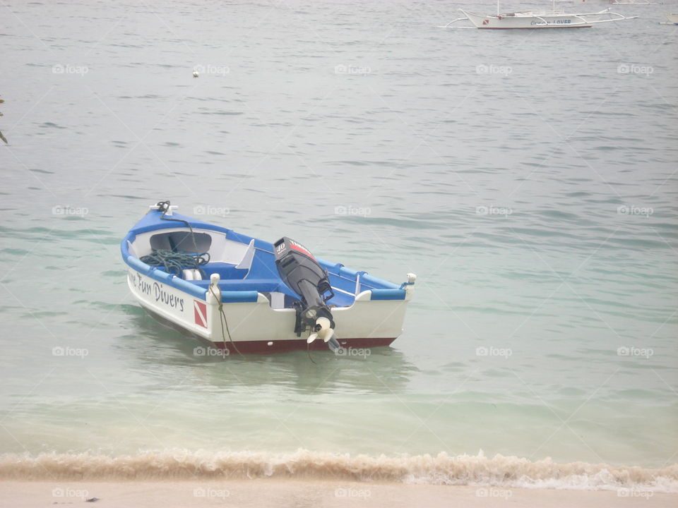 speed boat in alona beach panglao bohol. early morning in panglao island