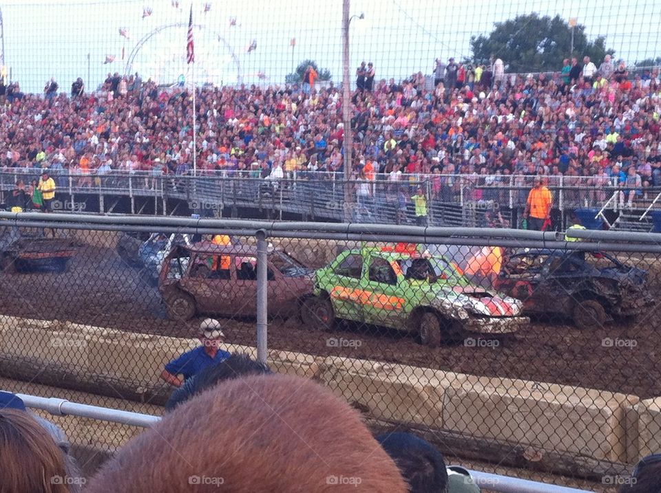 cars dirty crowd derby by EthaNox