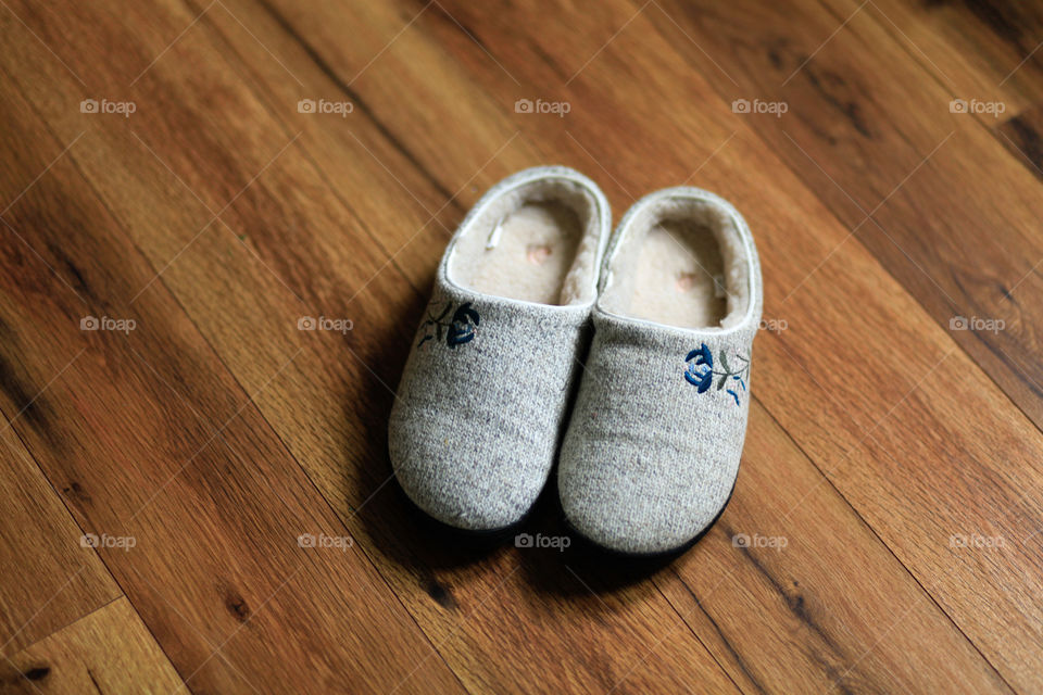 Acorn slippers product shoot