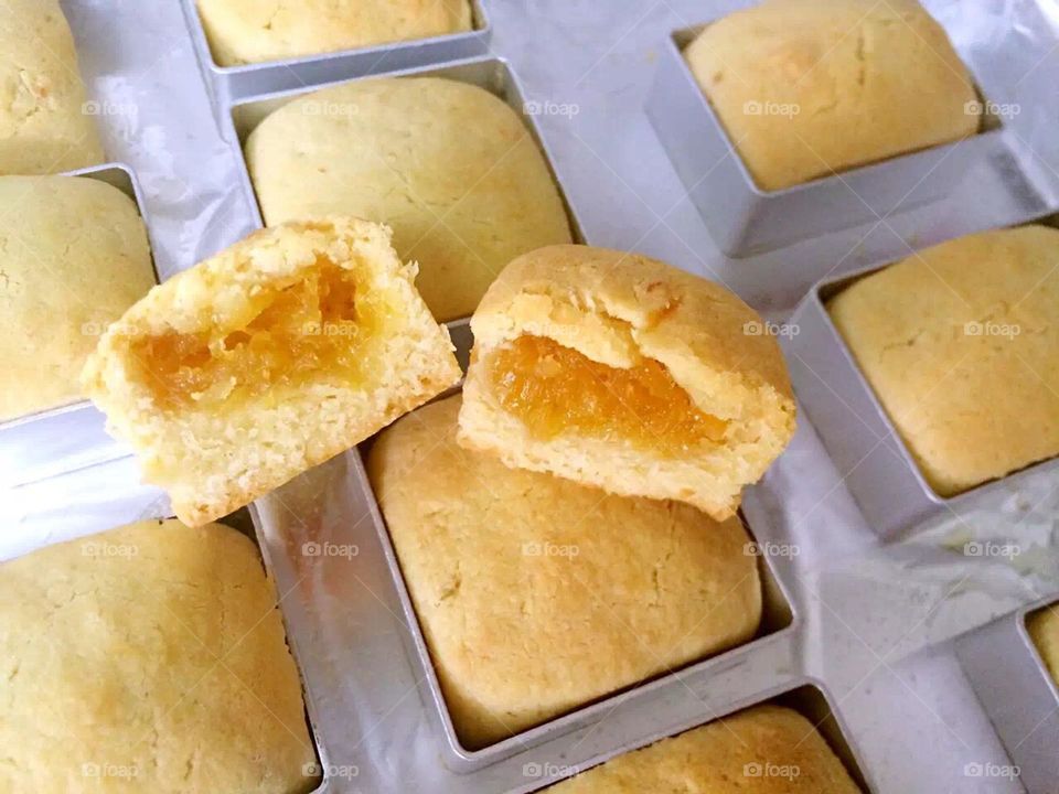 Make bread and cake , enjoy food time 