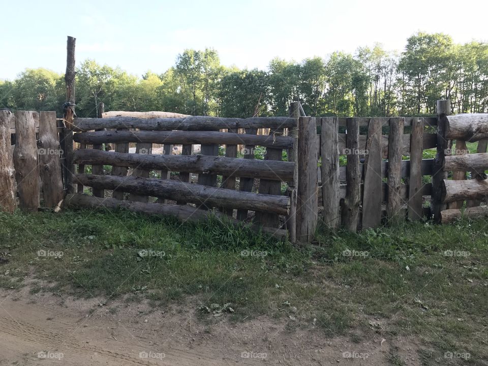 More slab wood fencing