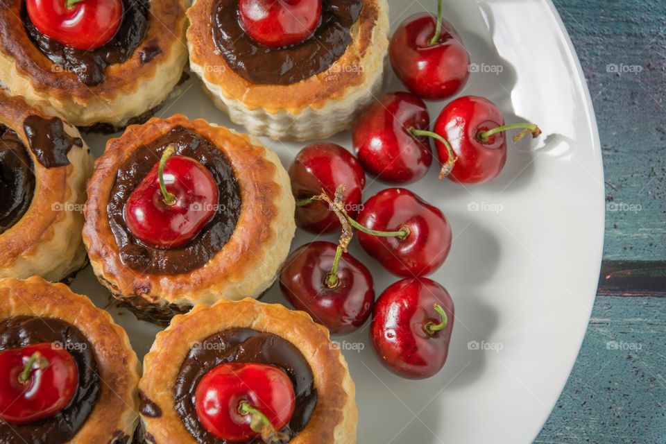 Cupcakes with cherries