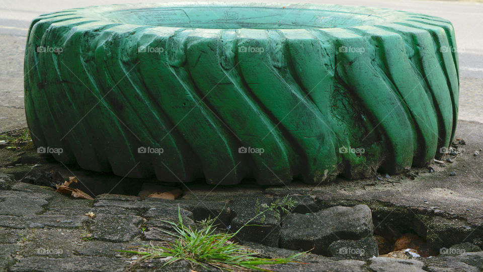 Green color tire