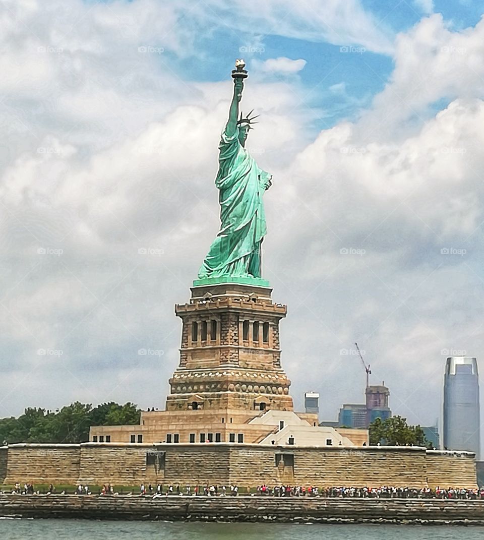 The Statue Of Liberty New York City.landmark, statue, liberty, york, symbol, monument, usa, new, freedom, america, nyc, independence, tourism, national, manhattan, sculpture, american, city, copper, travel, historic, torch, ny, icon, famous, patrioti