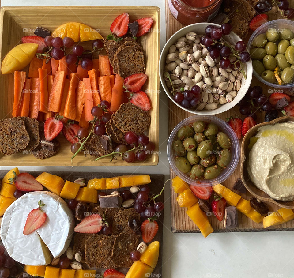 Food platter layout.