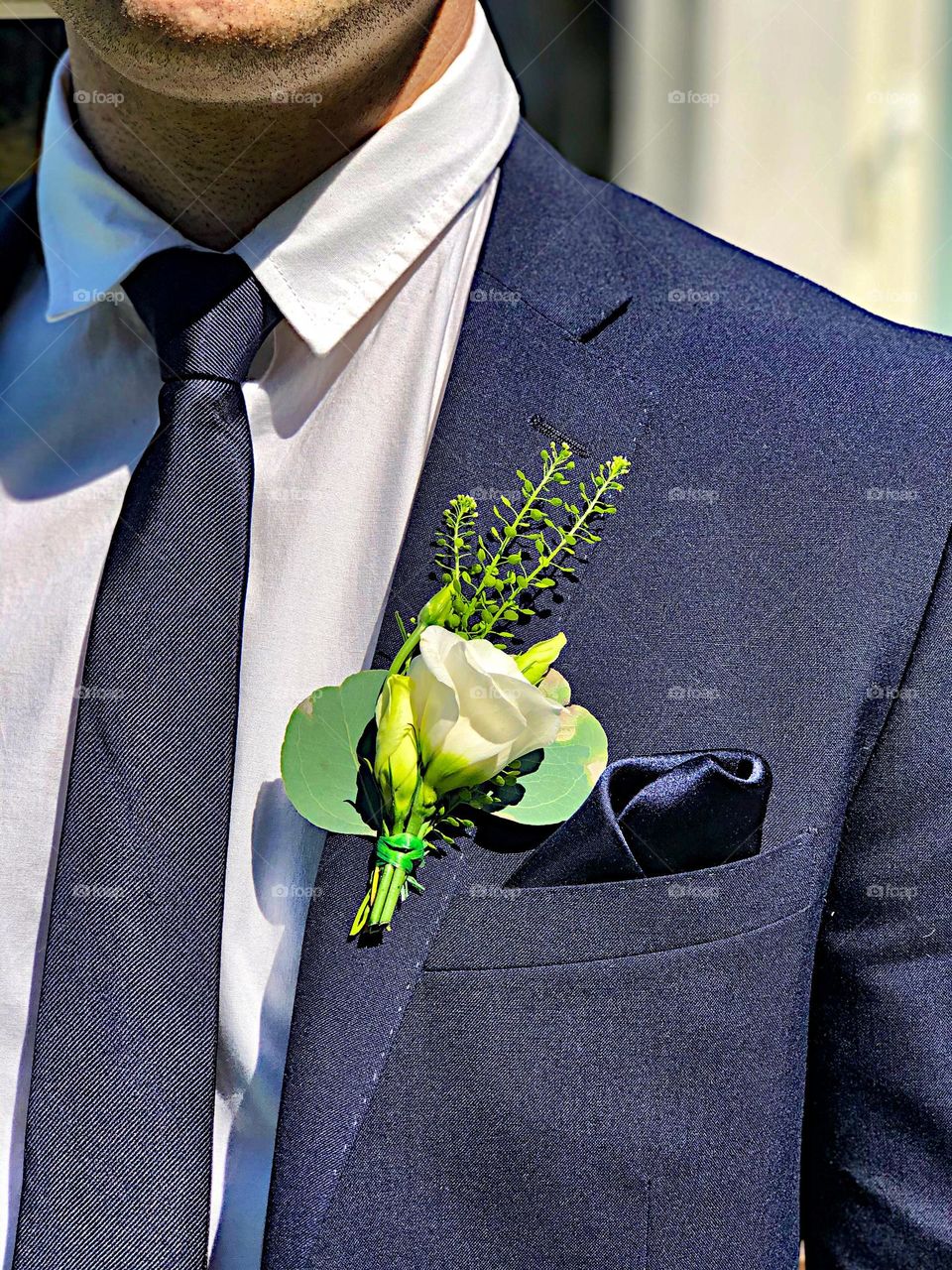 The groom’s blazer flower
