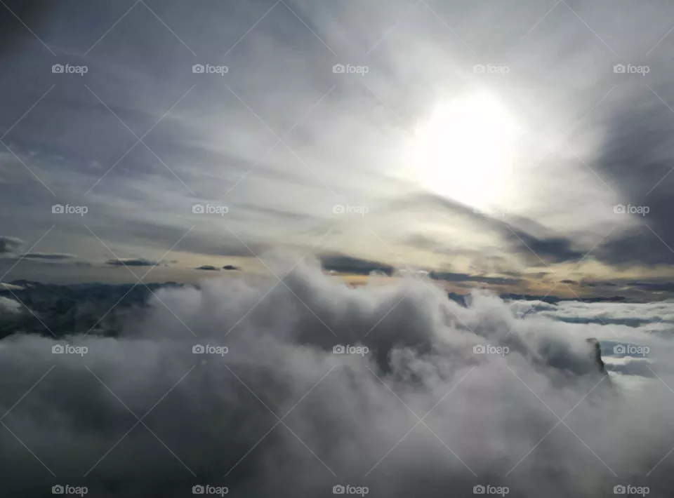 Über den Wolken