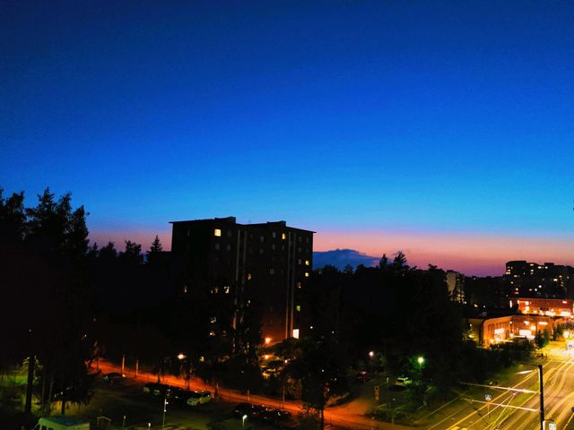 evening has  beautiful colors 😘🌞