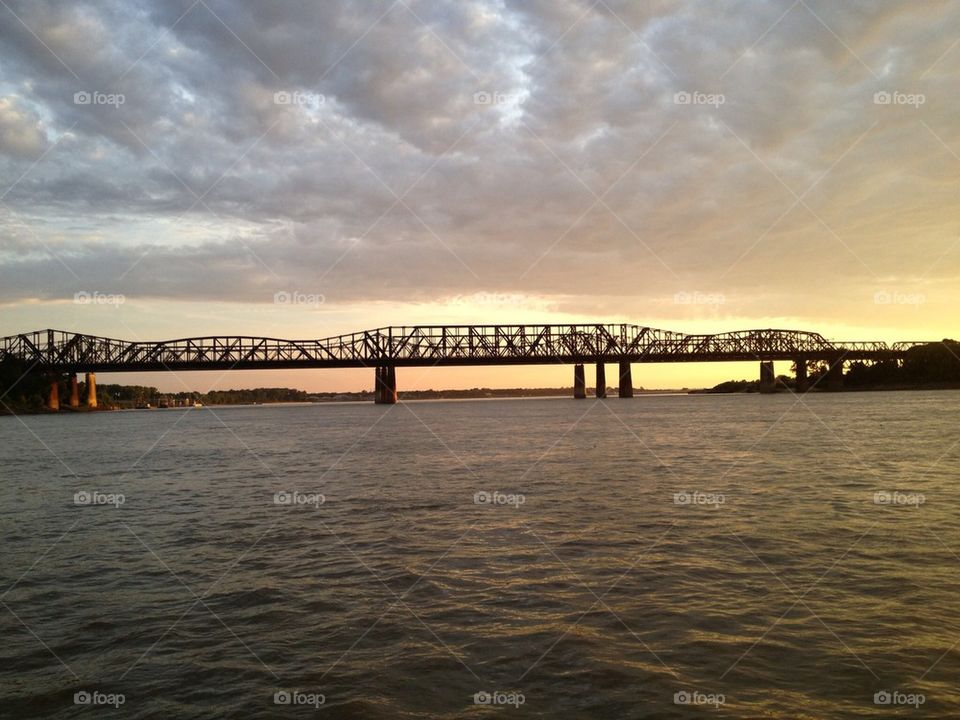 Mississippi River bridge -Memphis Tennessee 