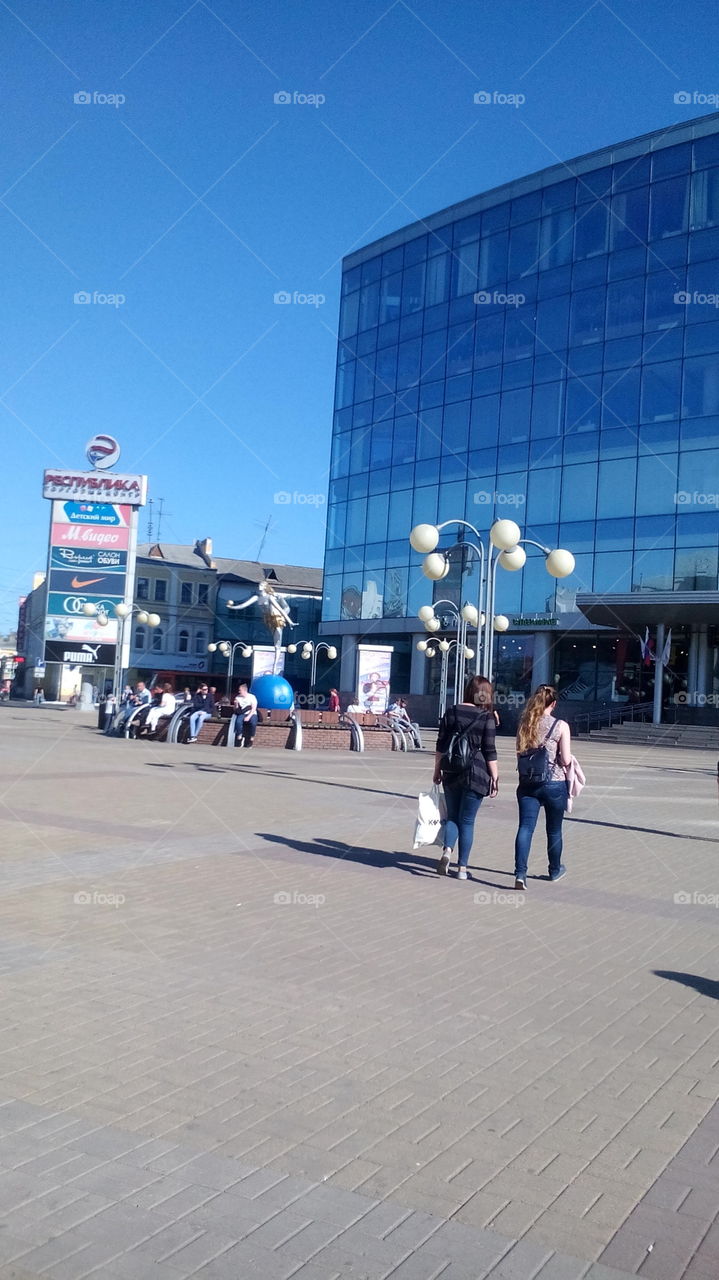 Nijnii Novgorod. Square near the railway station.