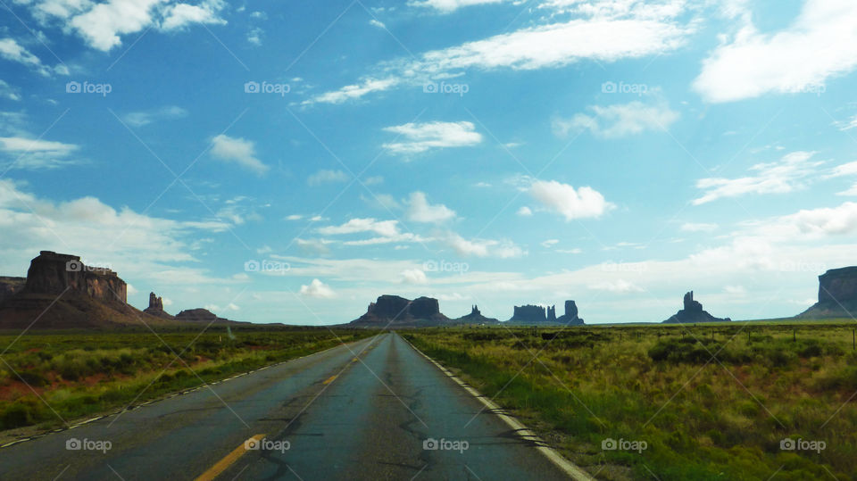 On the road around Monument valley national park