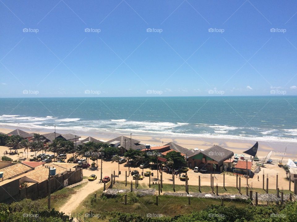 🇺🇸 The beauty of the Brazilian coast: here, our beaches are charming and very well maintained. / 🇧🇷 A beleza do litoral brasileiro: aqui, as nossas praias são encantadoras e muito bem cuidadas.