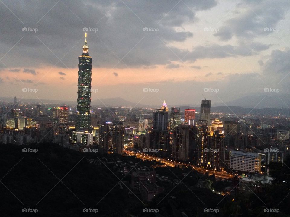 Taipei city from elephant mountain