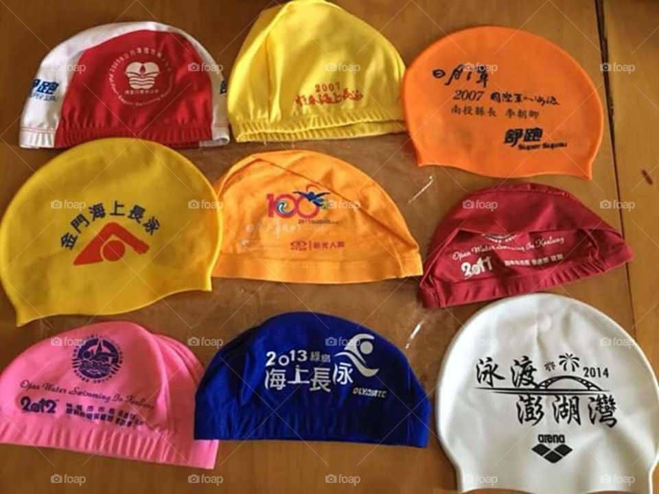 swimming cap