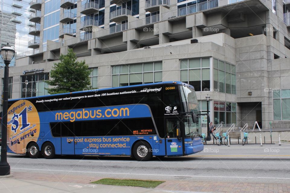 Mega bus 