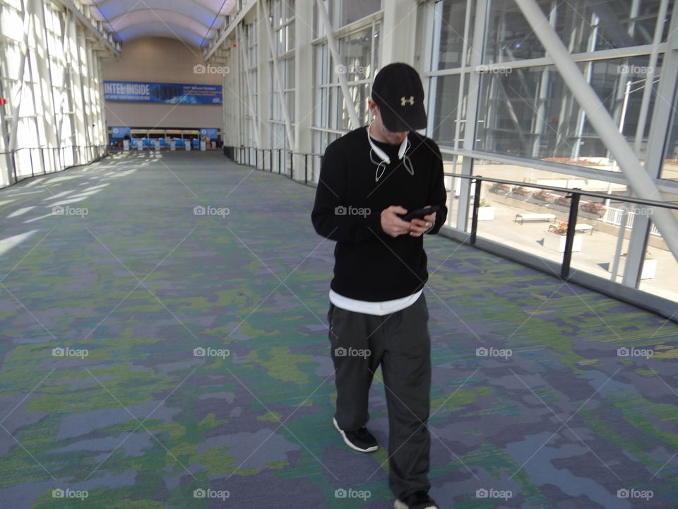 technology holding attention