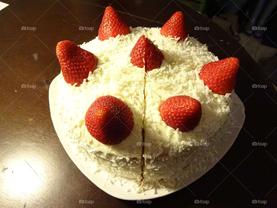 strawberry cake