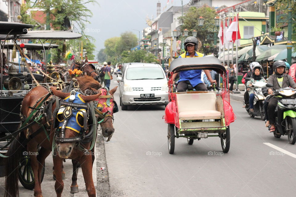 kendaraan tradisional yang mengasikan