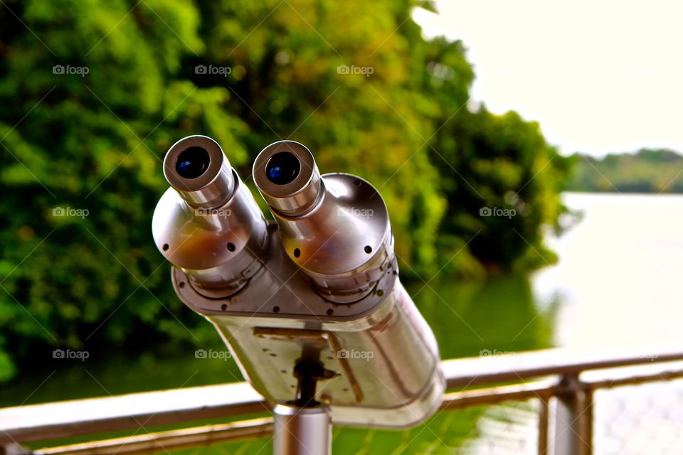 Binoculars 