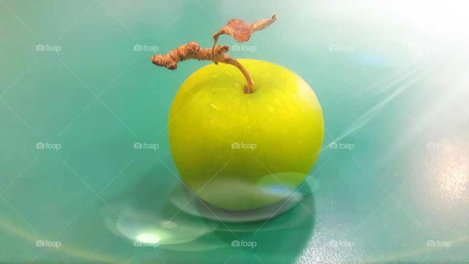 AppleelppA