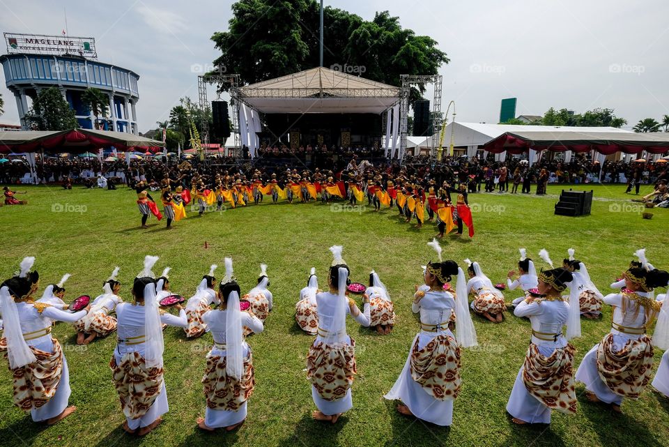 Babad Tanah Mantyasih dance is part of processing the Grebeg Gethuk at celebration of the 1113th anniversary Magelang city