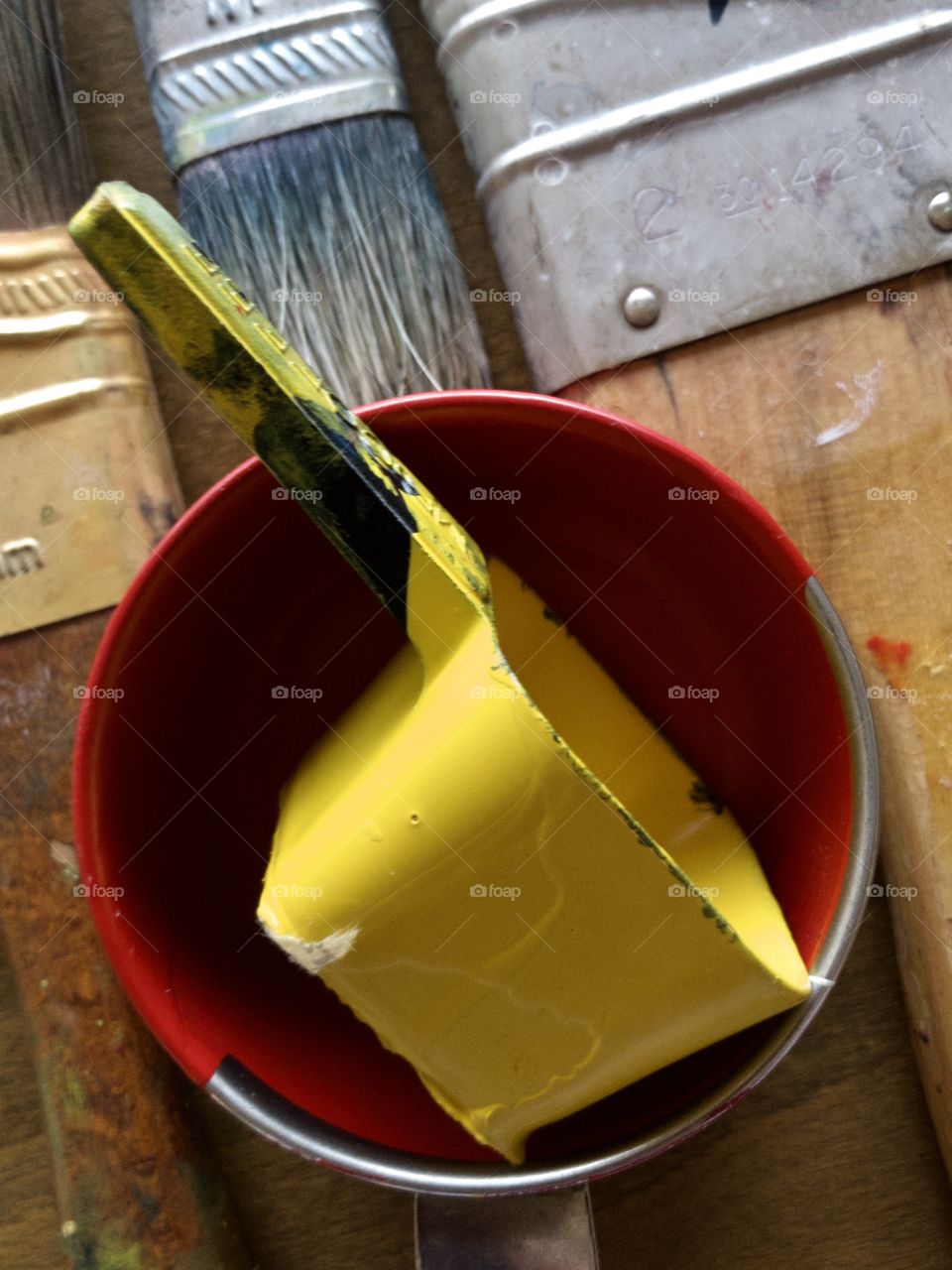 Paint scoops and brushes