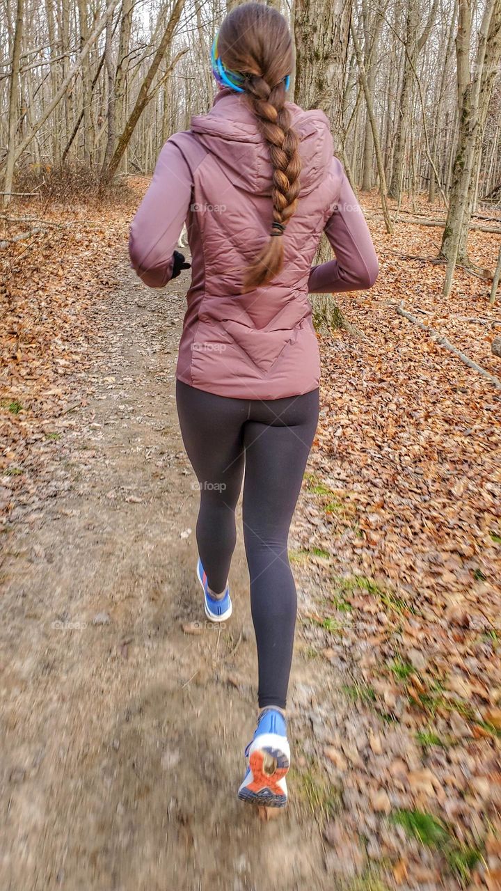 fall jog in yoga pants