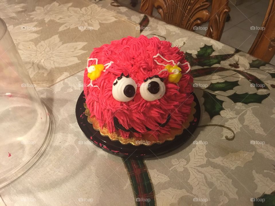 Elmo birthday cake for my little sister who loves Elmo. :) 