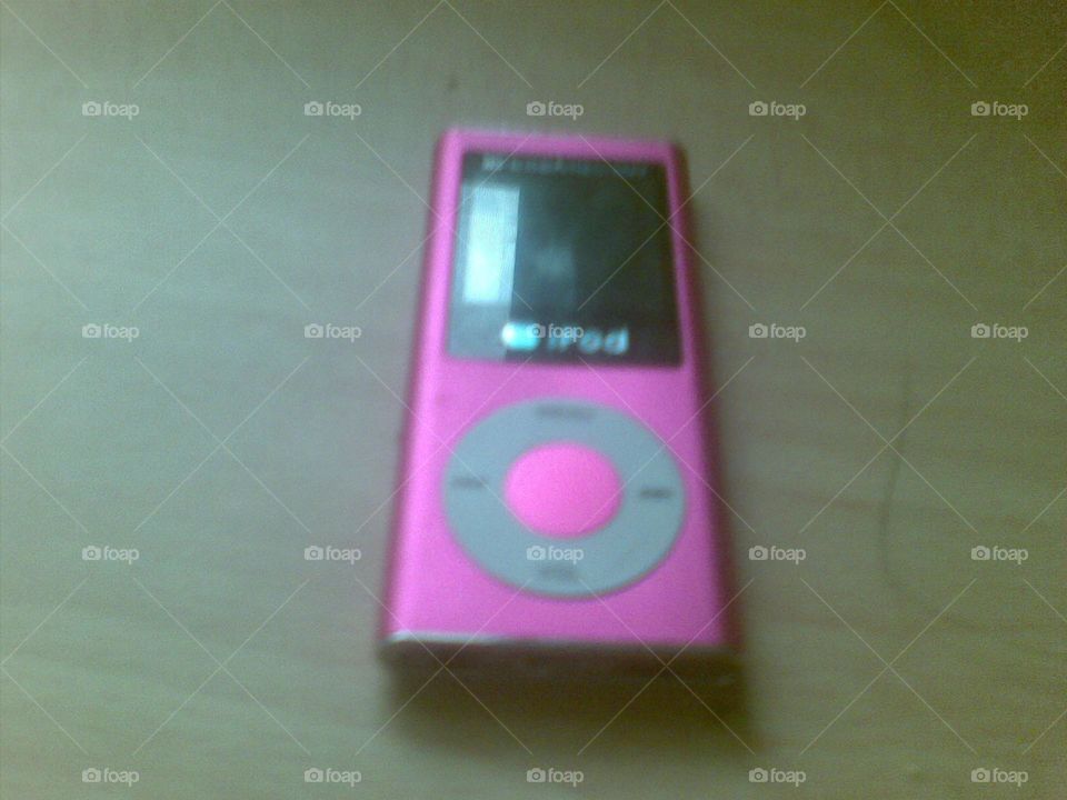 
Oh, I think I landed
In a world I hadn't seen
When I'm feeling ordinary
When I don't know what I mean..🎶