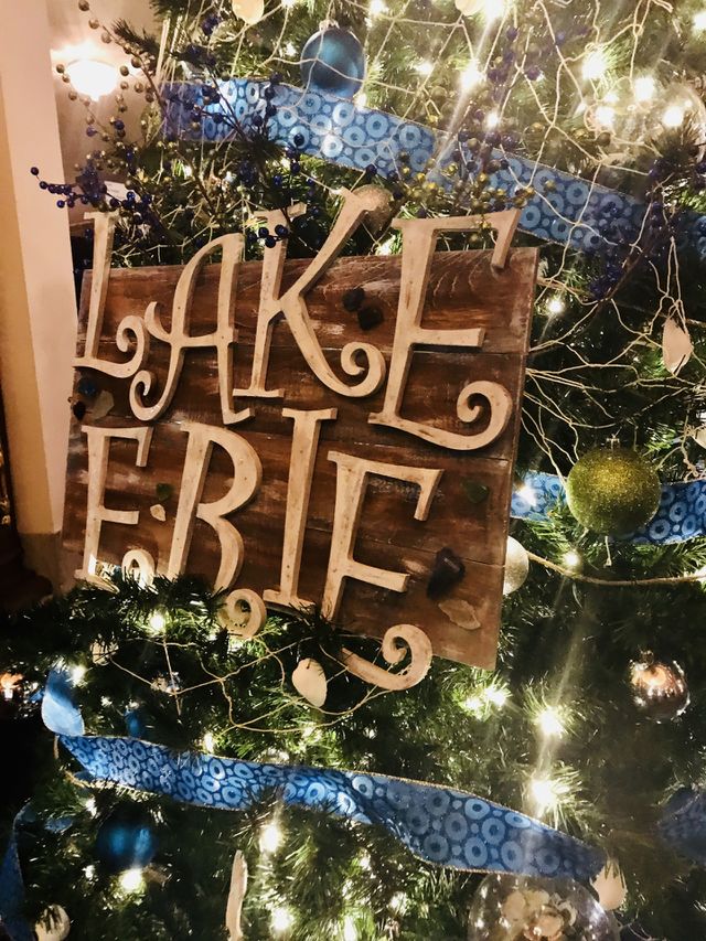 Lake Tree 2